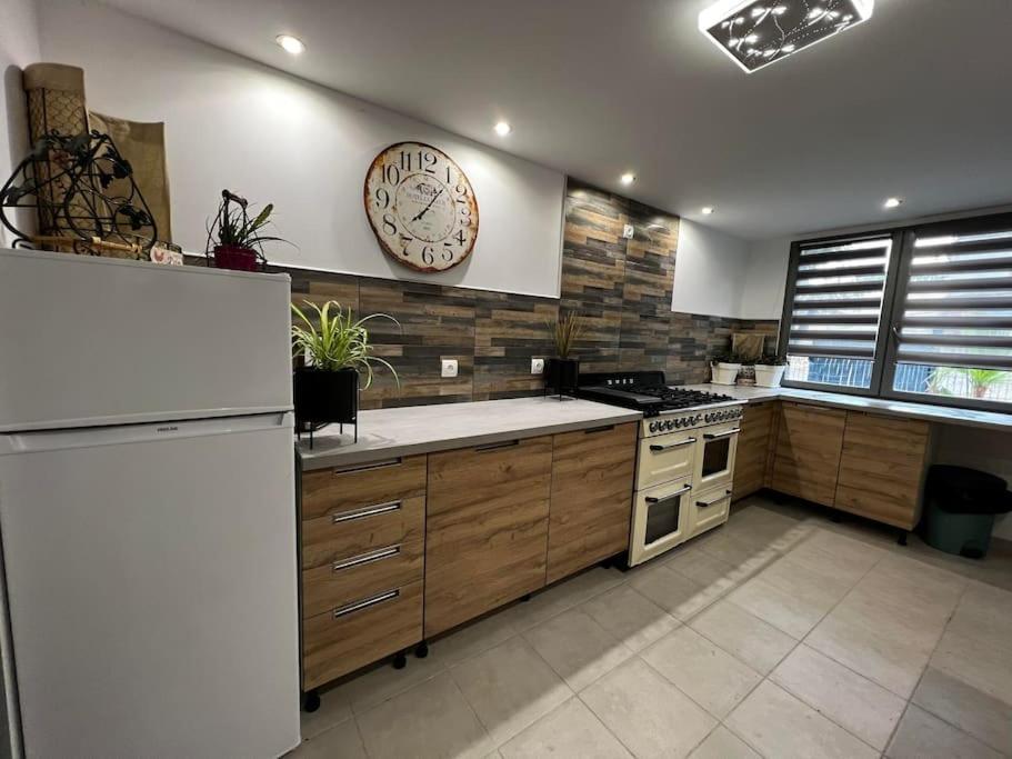 Gite A La Ferme Avec Jacuzzi Et Piscine Chauffee Saint-Felix-de-Tournegat ภายนอก รูปภาพ